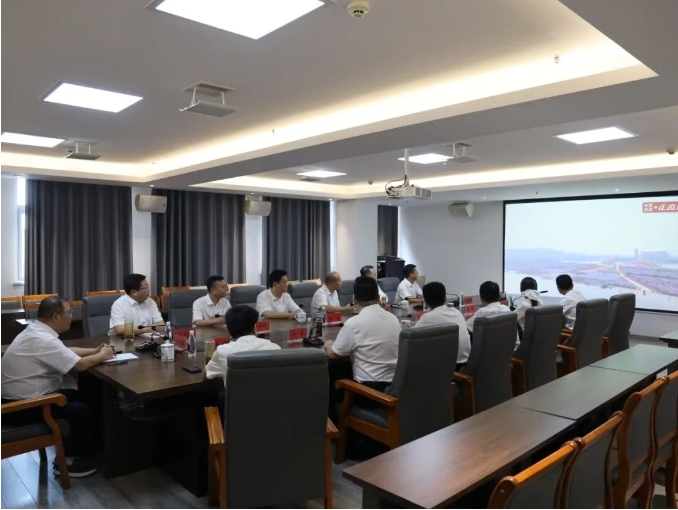 市城投集團集中收聽收看紀(jì)念中國人民抗日戰(zhàn)爭暨世界反法西斯戰(zhàn)爭勝利80周年大會